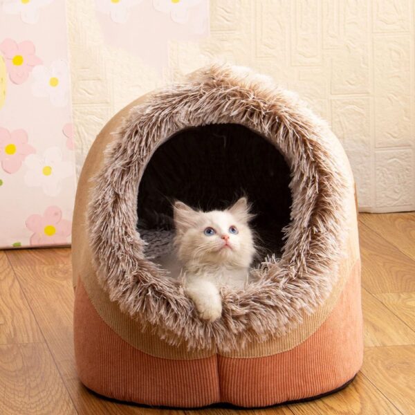 Warm Winter Cat Nest - Cozy & Soft Bed for Cats and Small Pets 