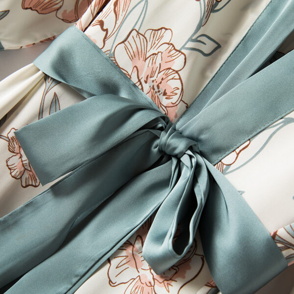 Women's Floral Satin Kimono Robe – Lightweight Sleepwear & Homewear - Image 4