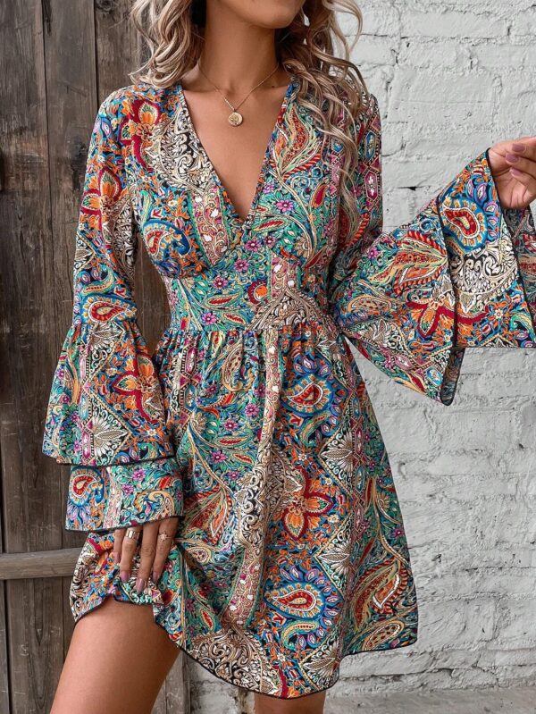 Women's Sophisticated Floral Dress - Image 5